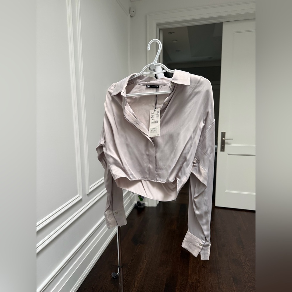 Zara Ruched Satin Effect shirt - Picture 3 of 8